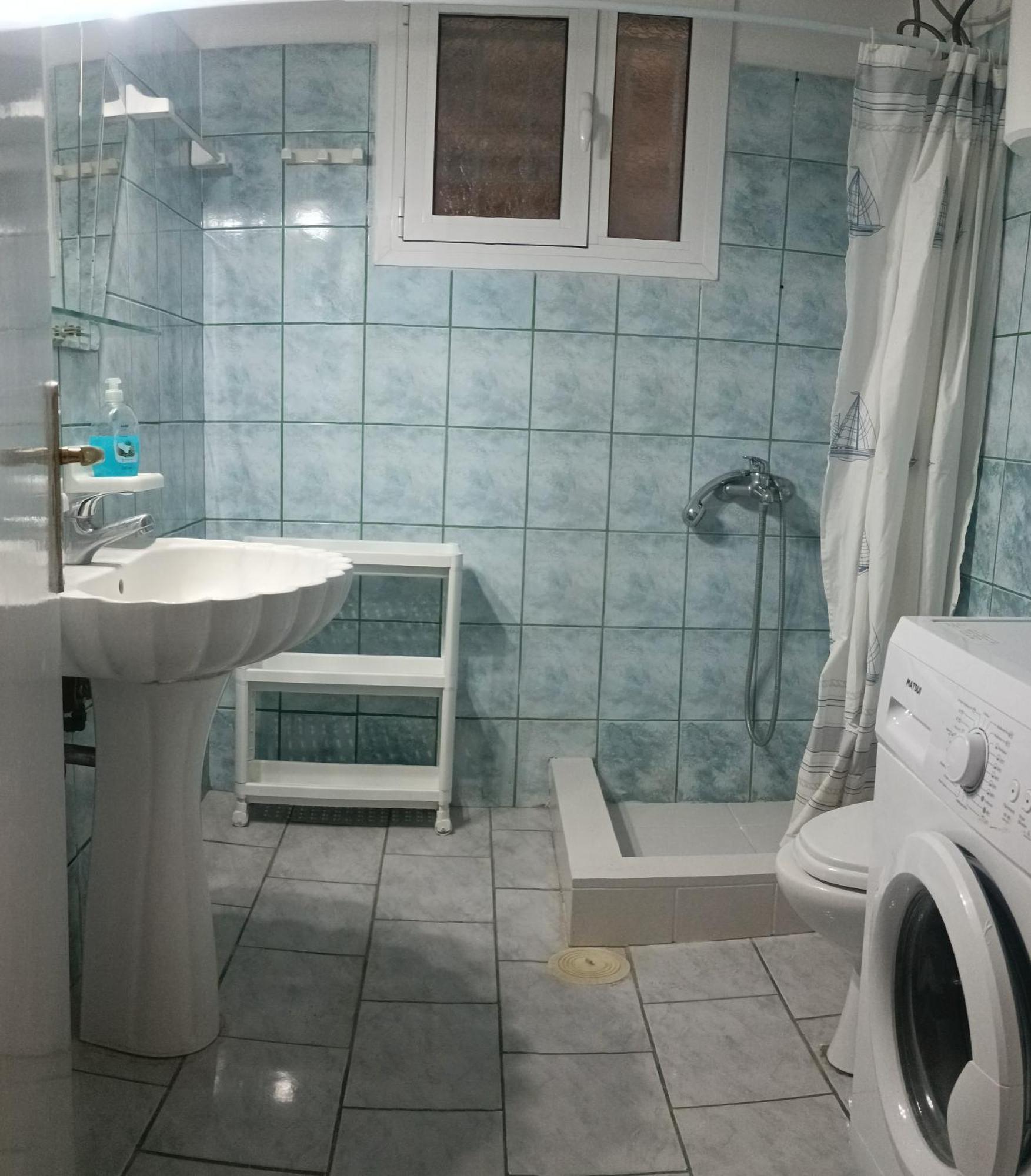 House Next To The Sea Side Apartment แดร์เวนี ภายนอก รูปภาพ