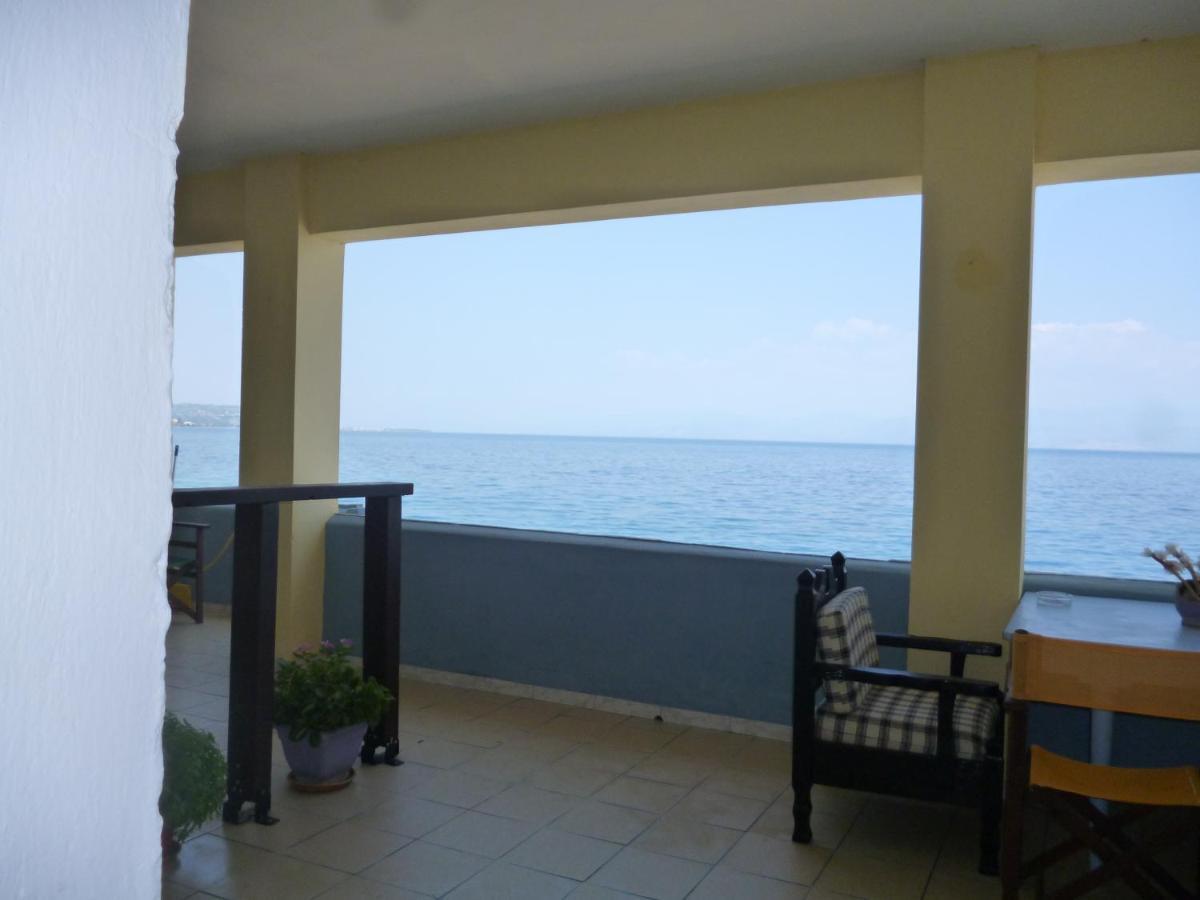 House Next To The Sea Side Apartment แดร์เวนี ภายนอก รูปภาพ